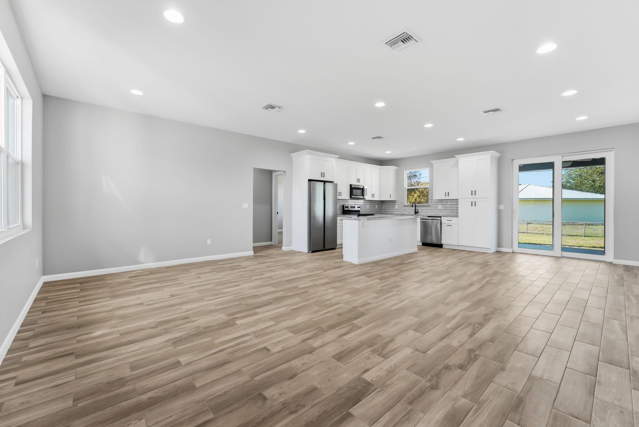 3269 NW 24th Ave Okeechobee, FL 34972