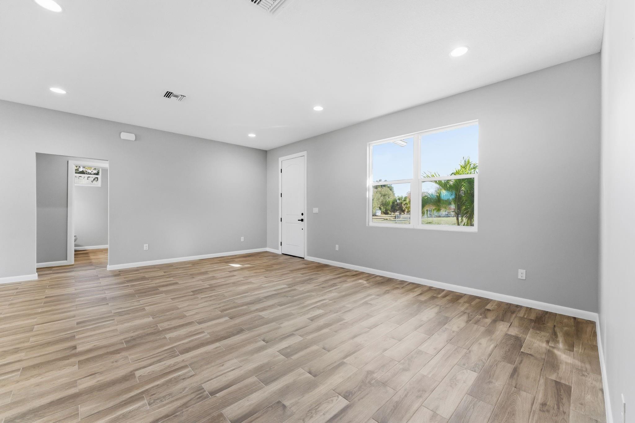 3269 NW 24th Ave Okeechobee, FL 34972