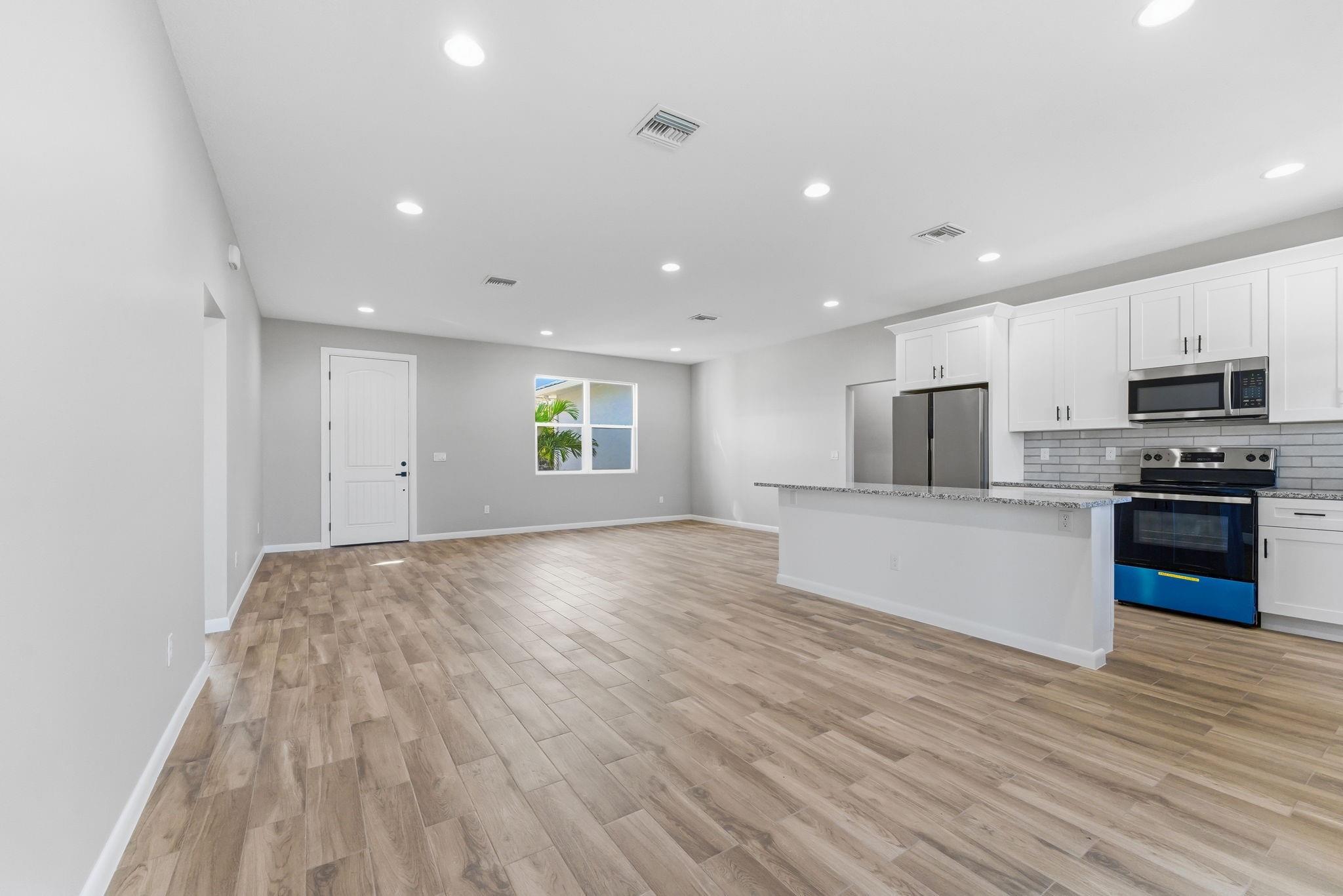 3269 NW 24th Ave Okeechobee, FL 34972