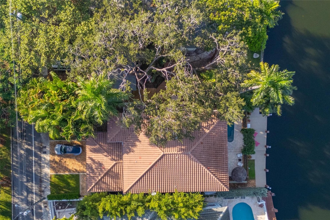 1417 Ponce De Leon Fort Lauderdale, FL 33316