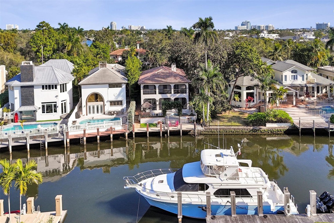 1417 Ponce De Leon Fort Lauderdale, FL 33316