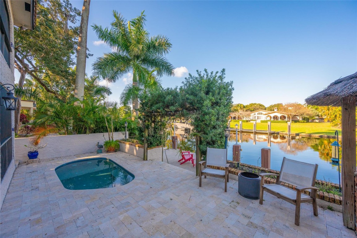 1417 Ponce De Leon Fort Lauderdale, FL 33316