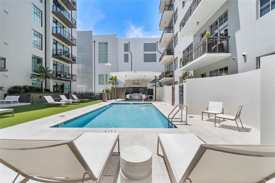 411 NW 1st #703 Fort Lauderdale, FL 33301