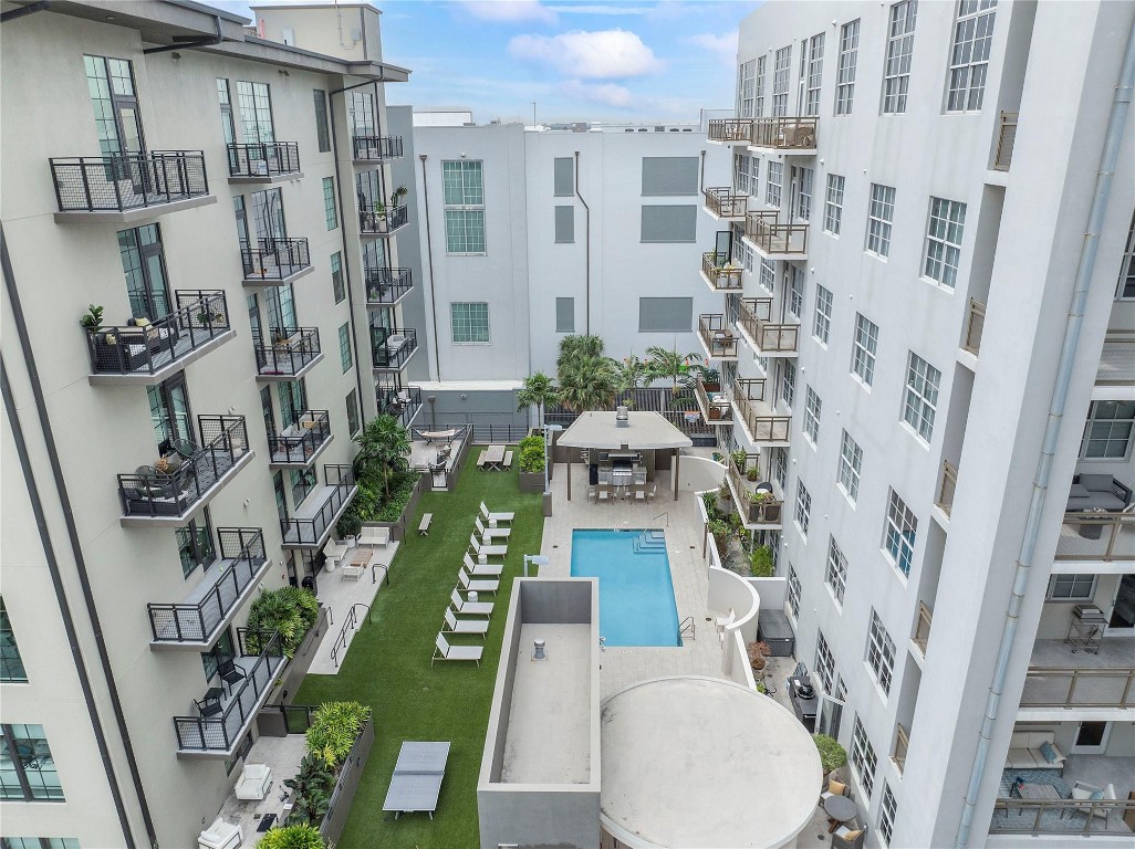 411 NW 1st #703 Fort Lauderdale, FL 33301