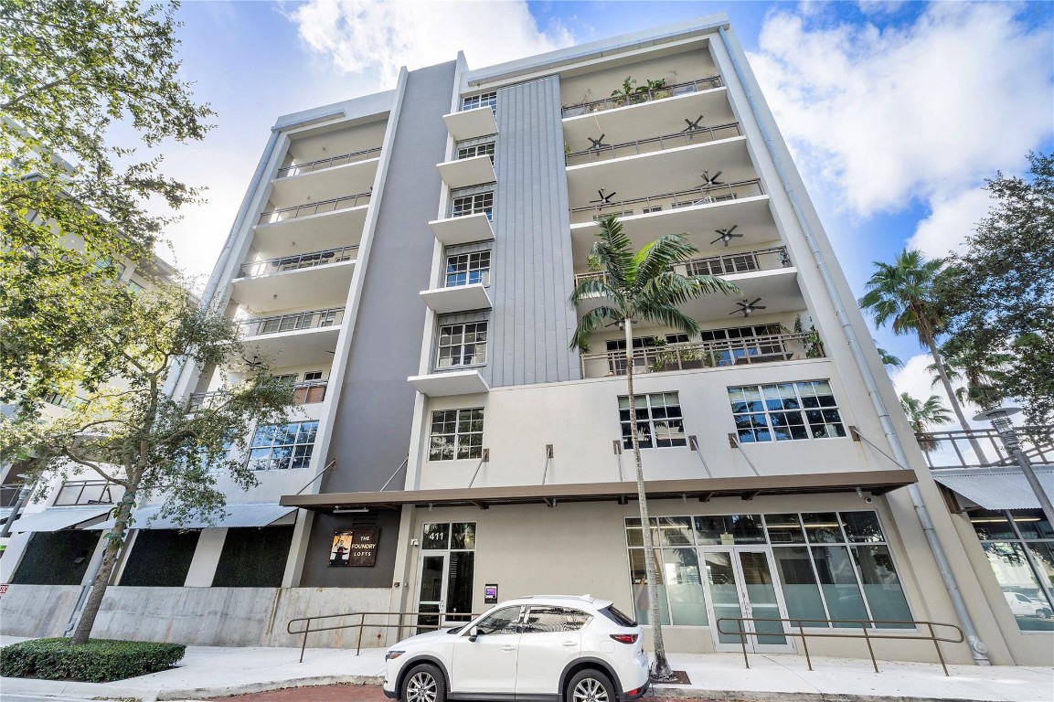 411 NW 1st #703 Fort Lauderdale, FL 33301