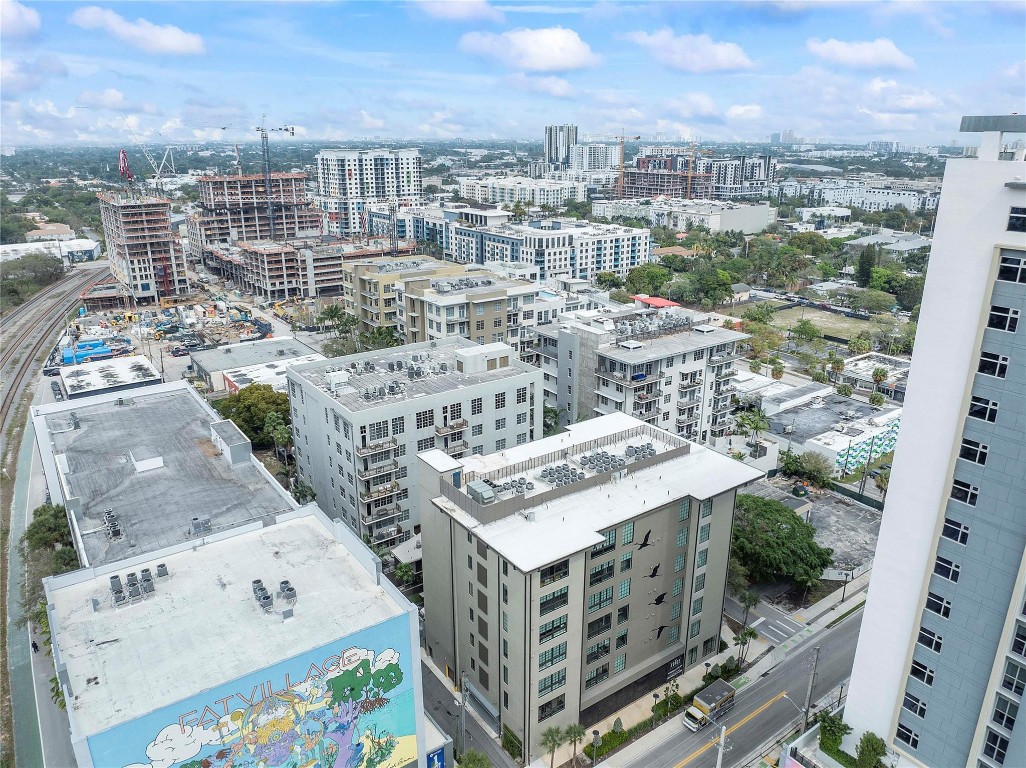 411 NW 1st #703 Fort Lauderdale, FL 33301