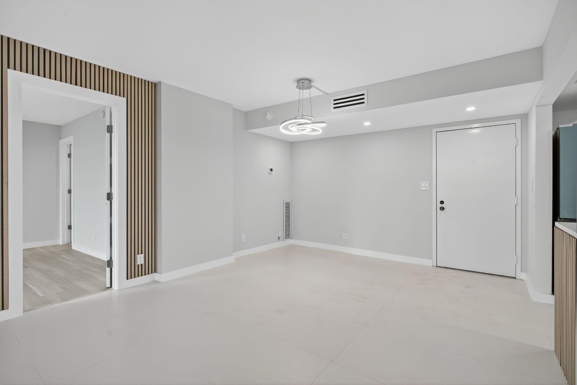 525 N Ocean #422 Pompano Beach, FL 33062