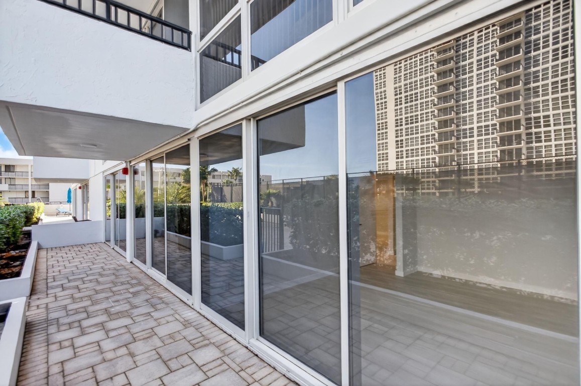 525 N Ocean #422 Pompano Beach, FL 33062