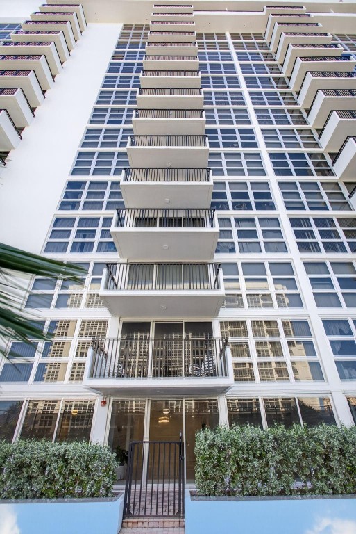 525 N Ocean #422 Pompano Beach, FL 33062