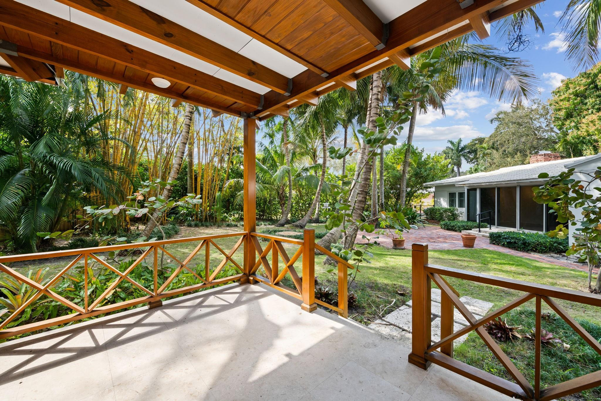 410 SE 16th Fort Lauderdale, FL 33301