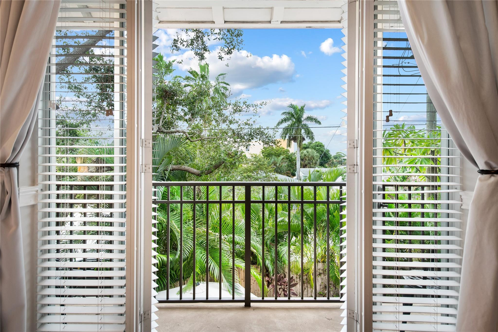 1703 NE 11th #1703 Fort Lauderdale, FL 33304