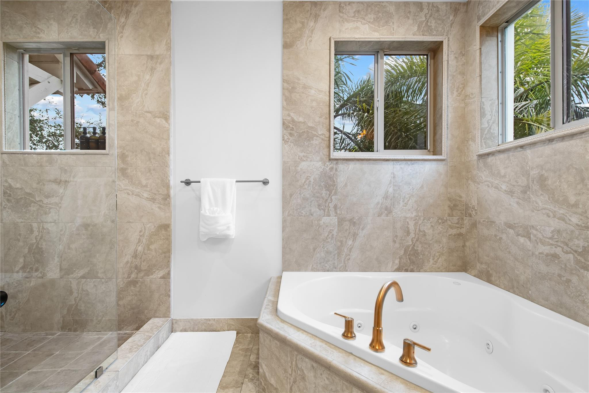 1703 NE 11th #1703 Fort Lauderdale, FL 33304