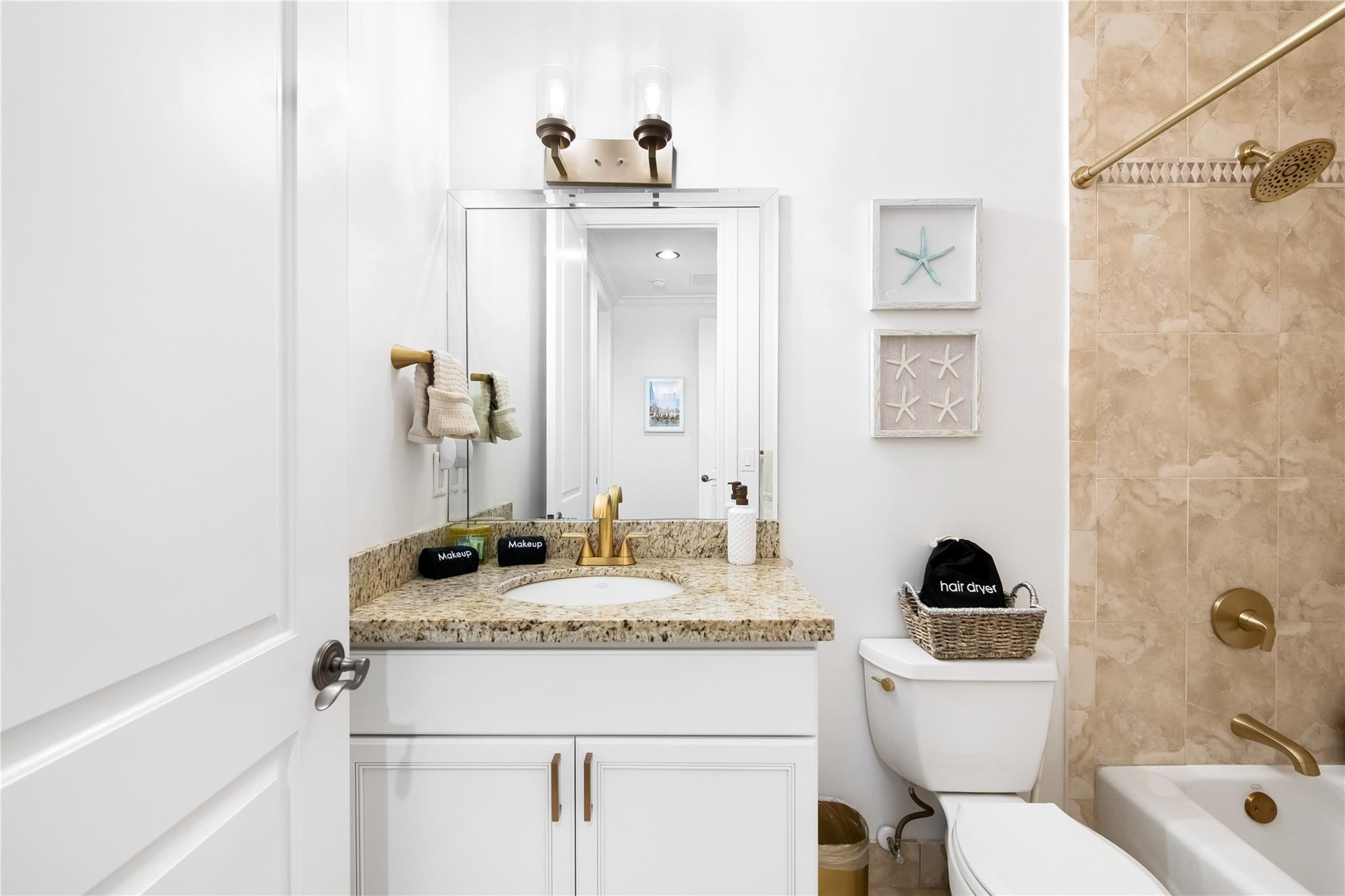 1703 NE 11th #1703 Fort Lauderdale, FL 33304