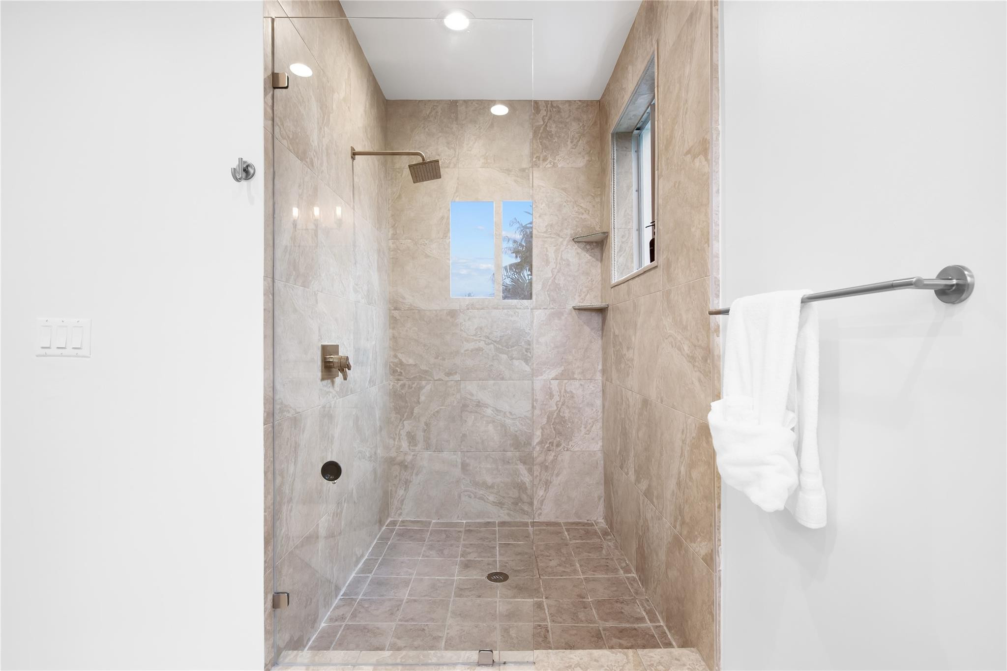 1703 NE 11th #1703 Fort Lauderdale, FL 33304