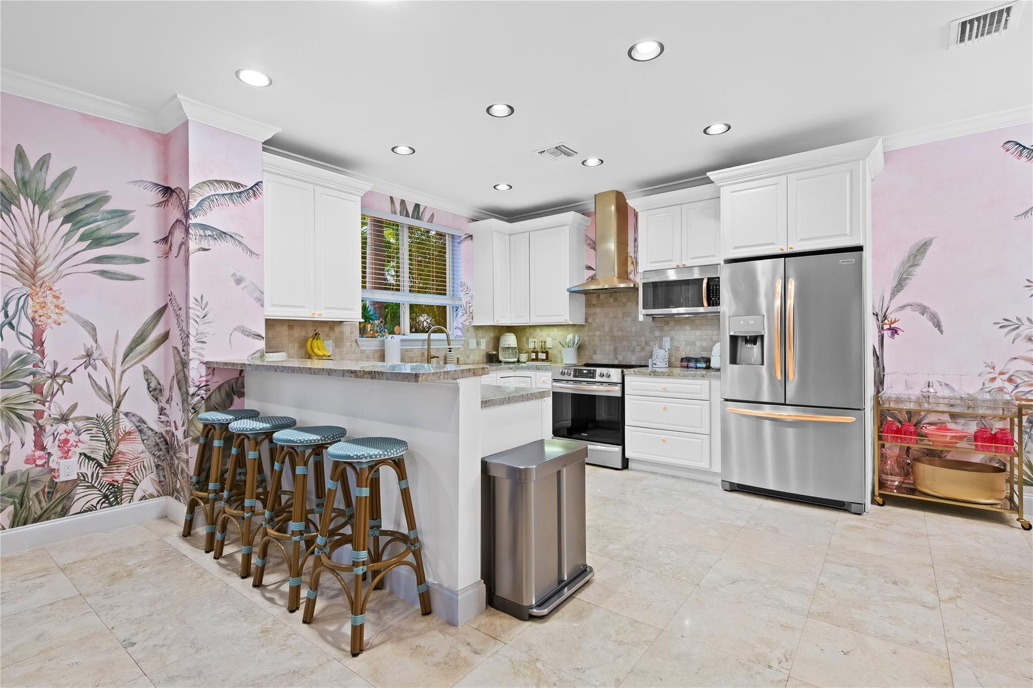 1703 NE 11th #1703 Fort Lauderdale, FL 33304