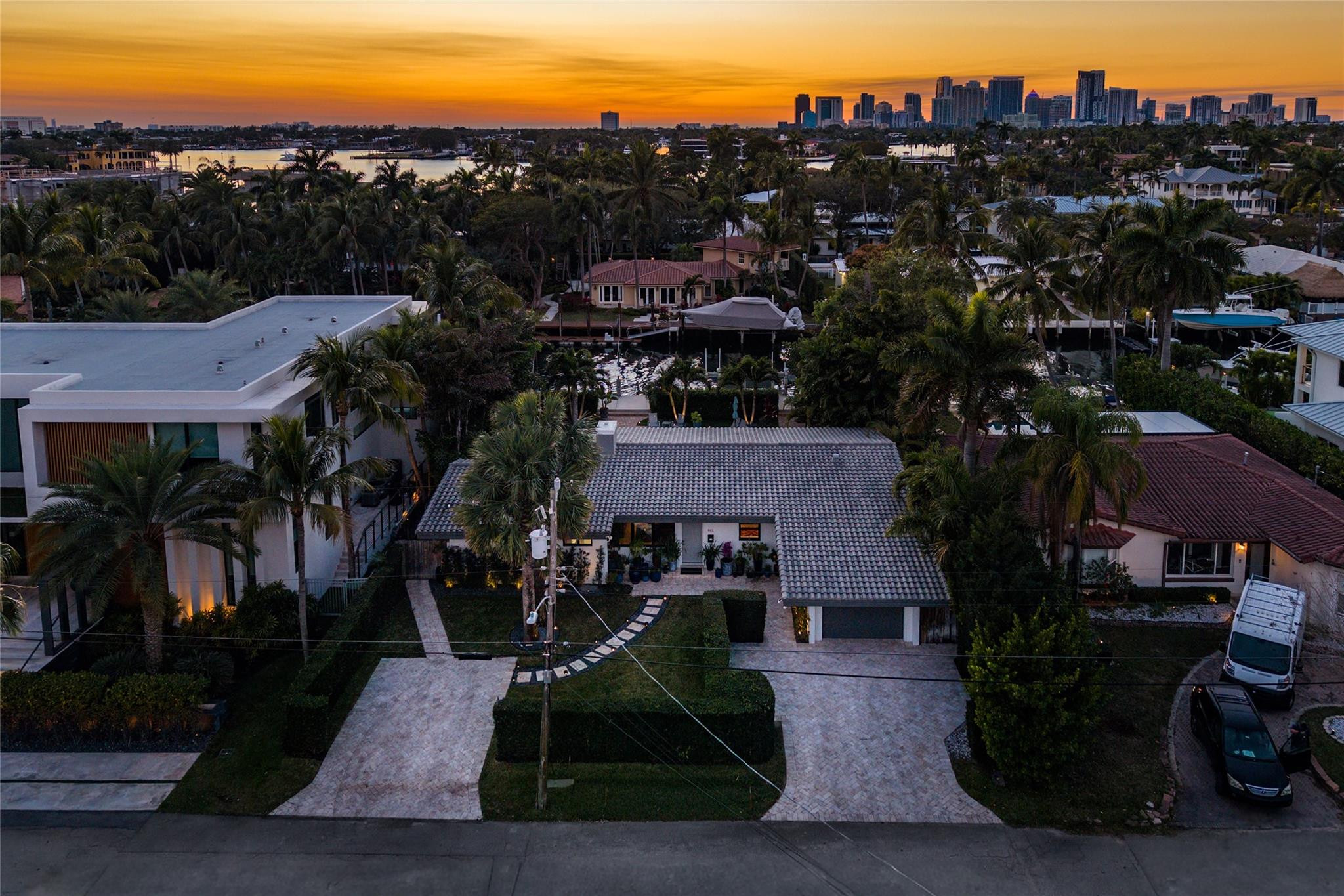 801 Solar Isle Fort Lauderdale, FL 33301