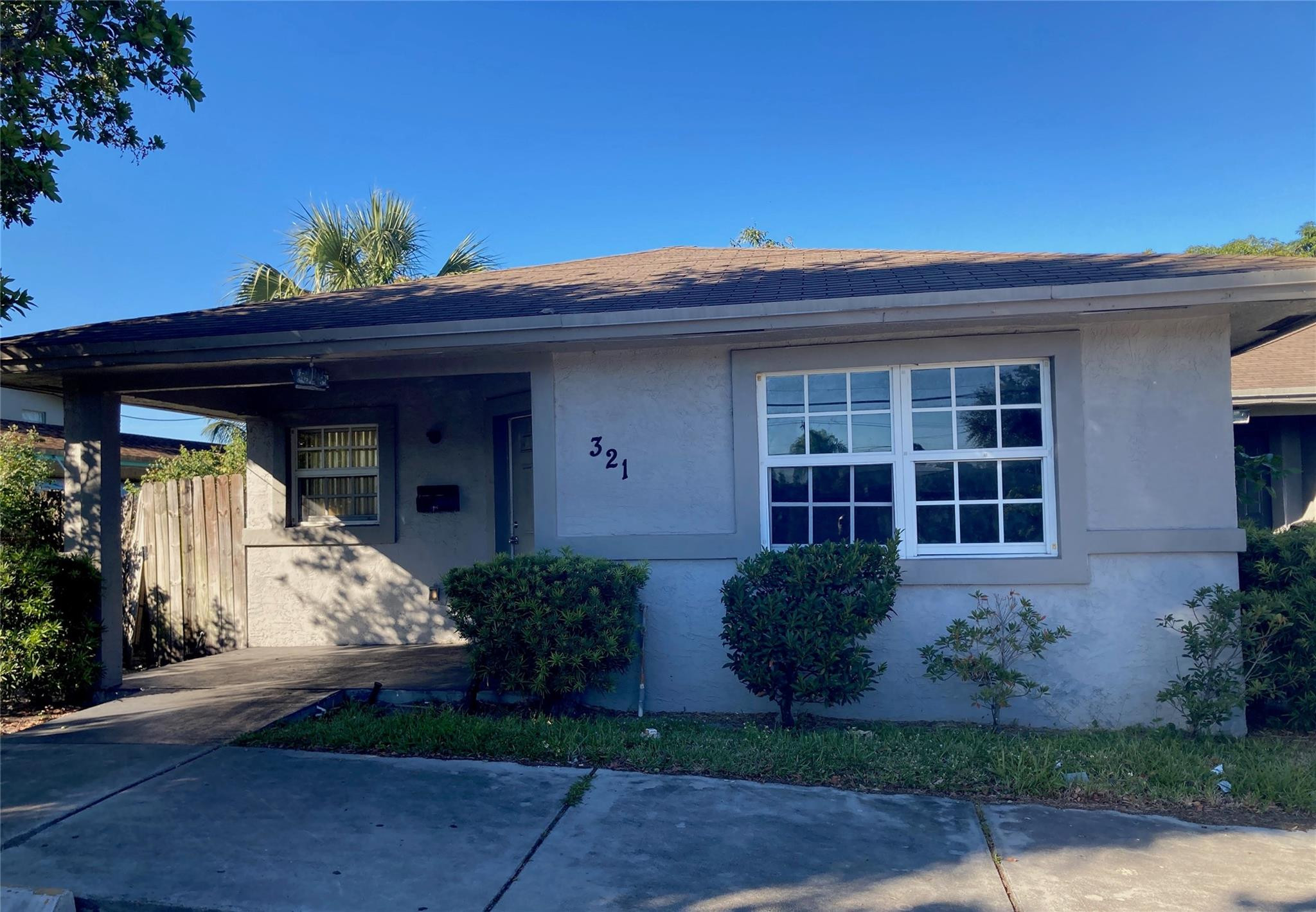 313-321 NW 7th Pompano Beach, FL 33060