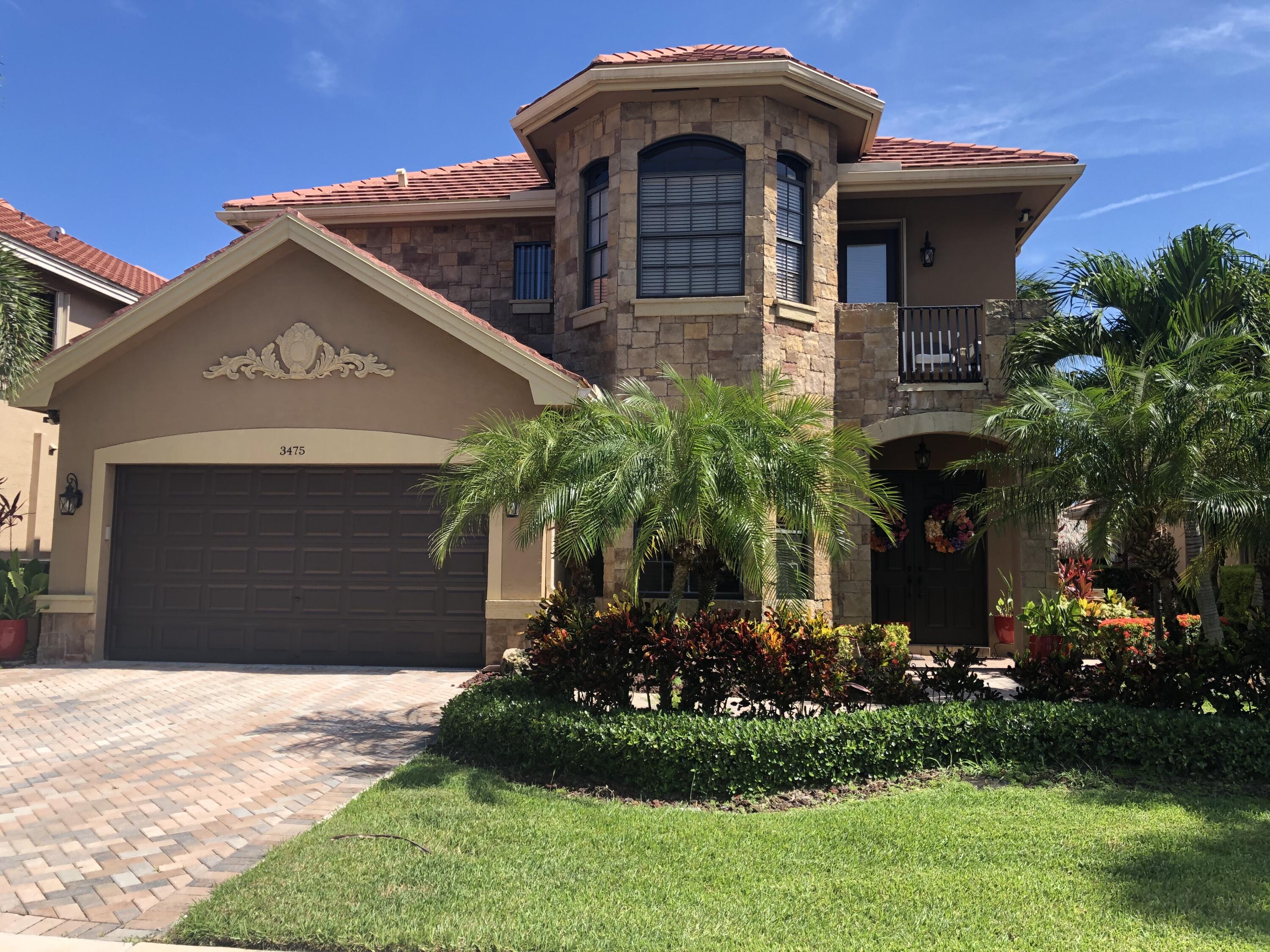 3475 Collonade Dr