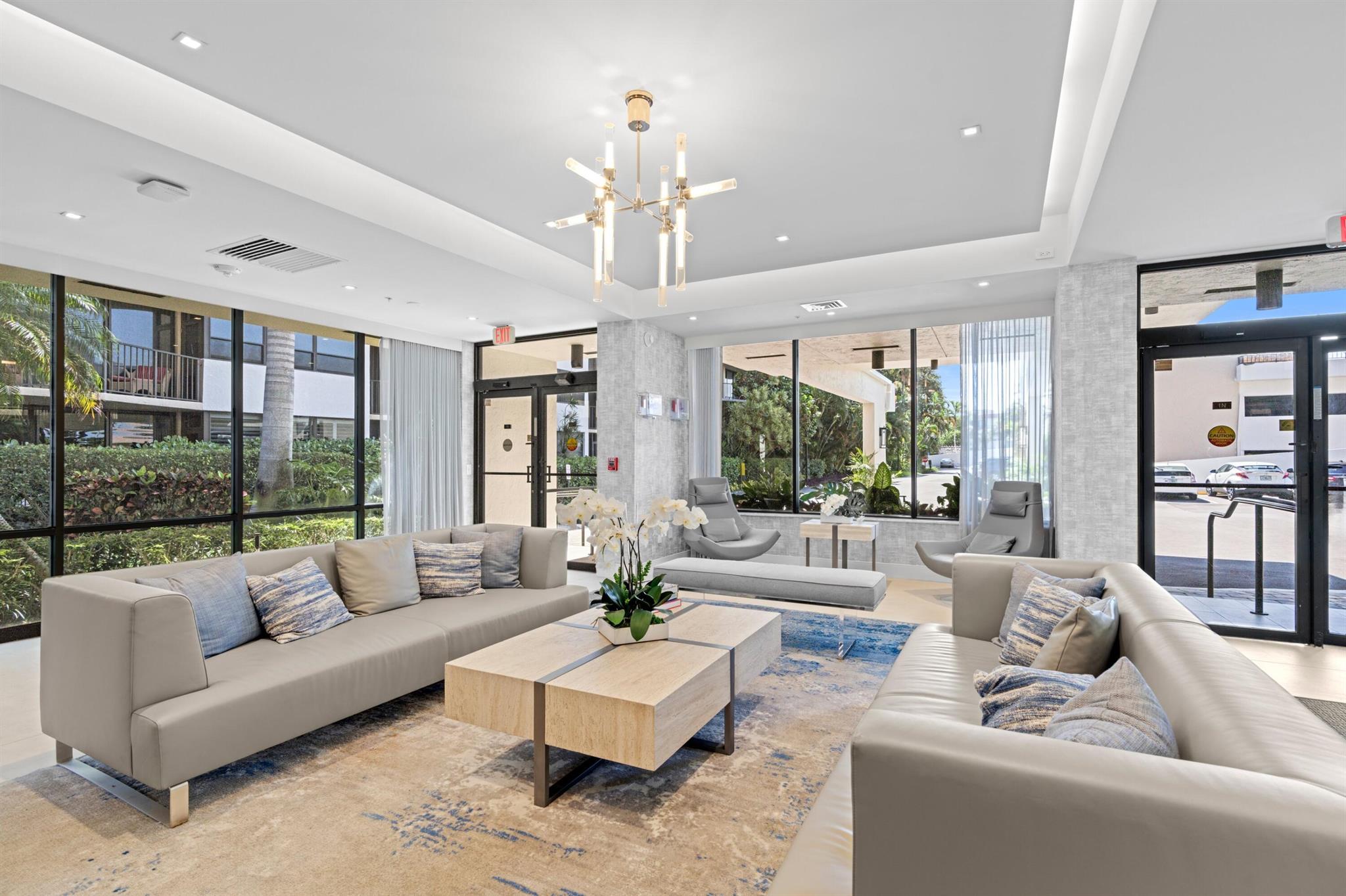 899 Jeffery St #112,Boca Raton, FL 33487