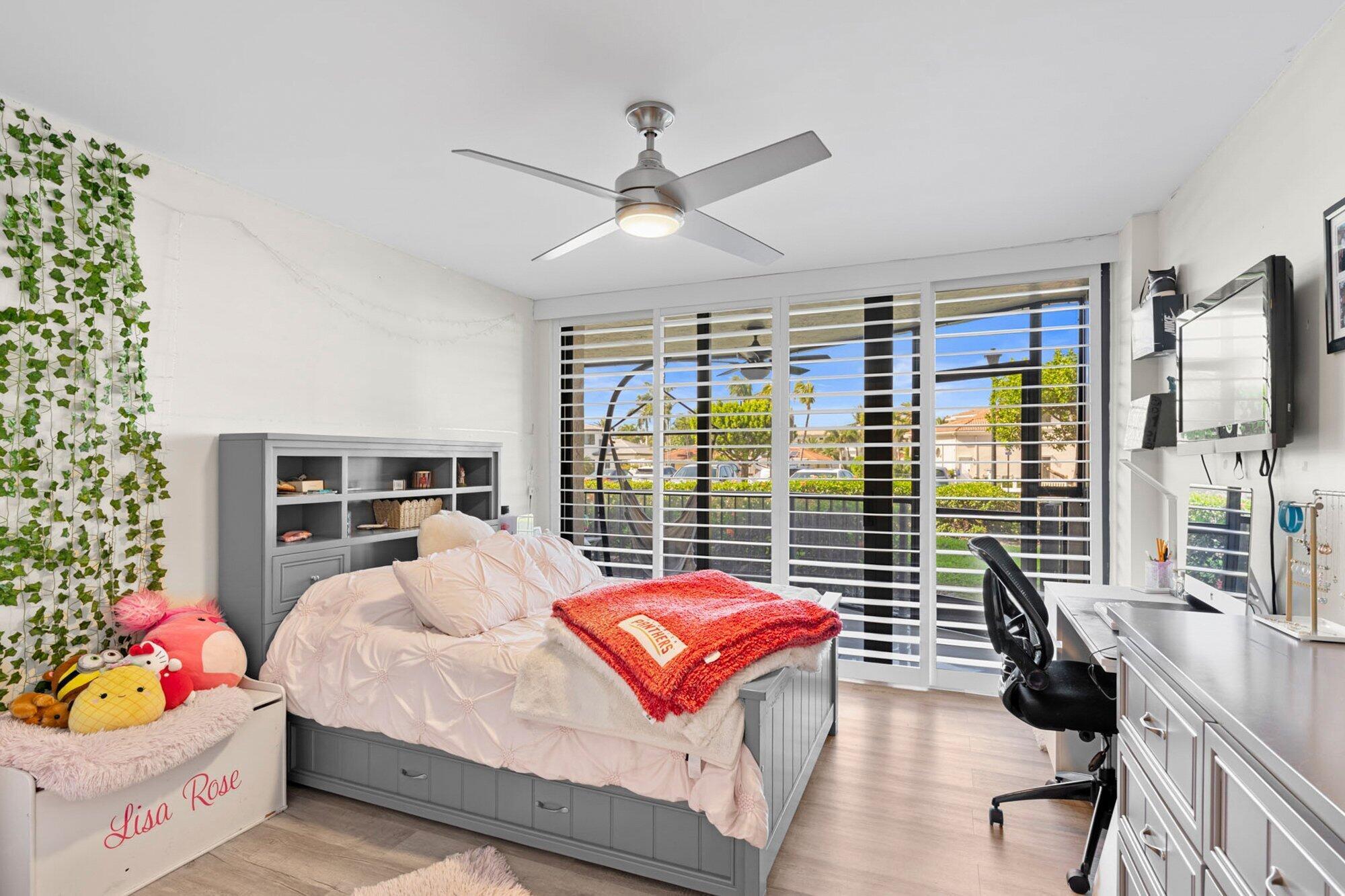 899 Jeffery St #112,Boca Raton, FL 33487