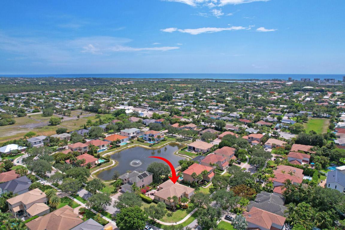 146 Magnolia Tequesta, FL 33469