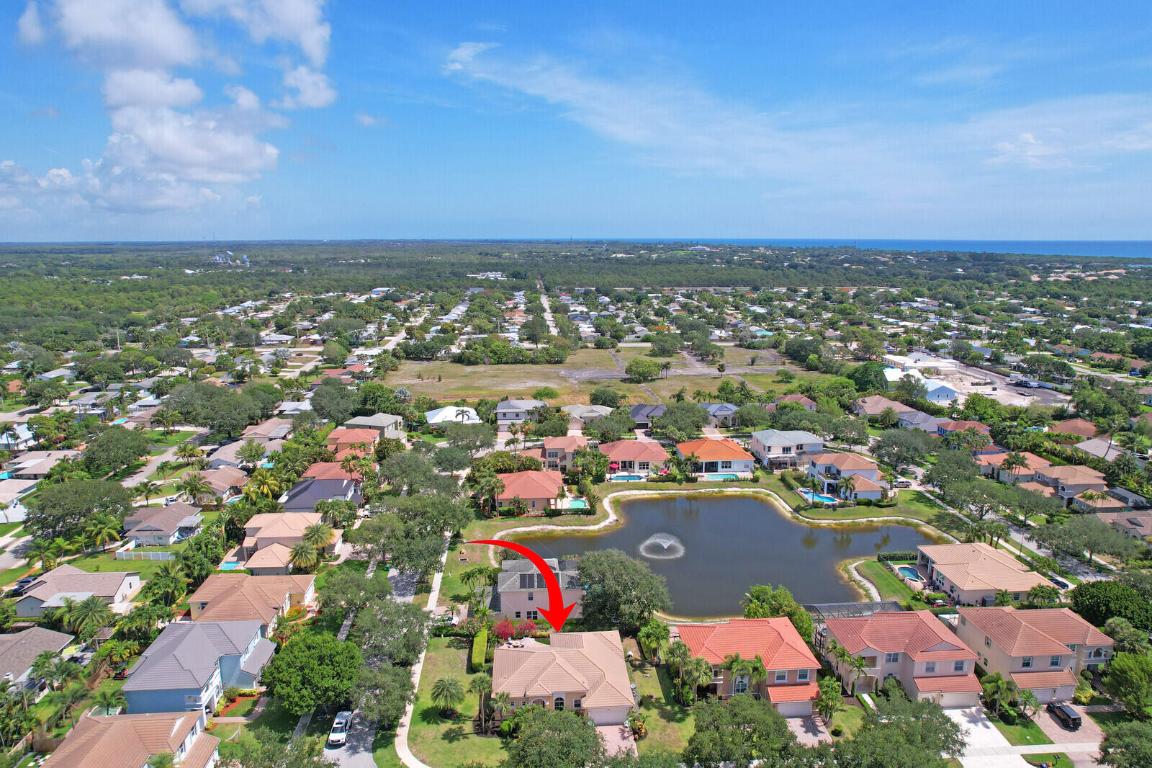 146 Magnolia Tequesta, FL 33469
