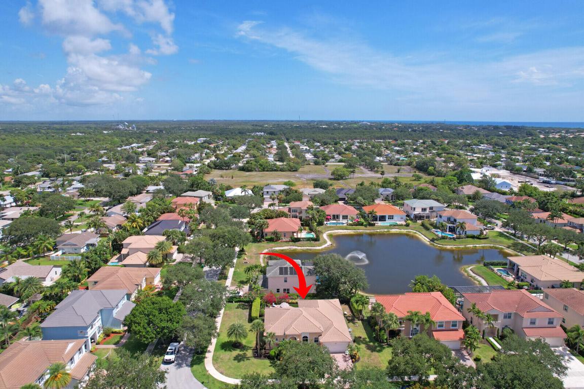 146 Magnolia Tequesta, FL 33469