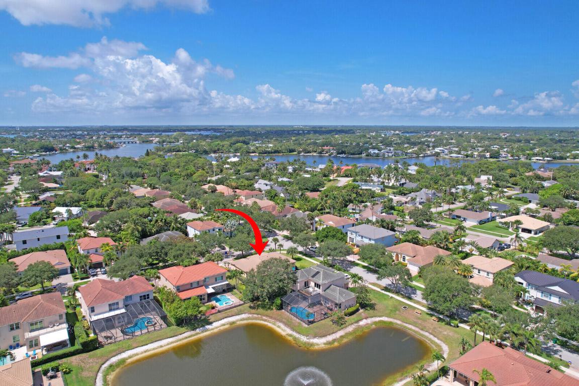 146 Magnolia Tequesta, FL 33469
