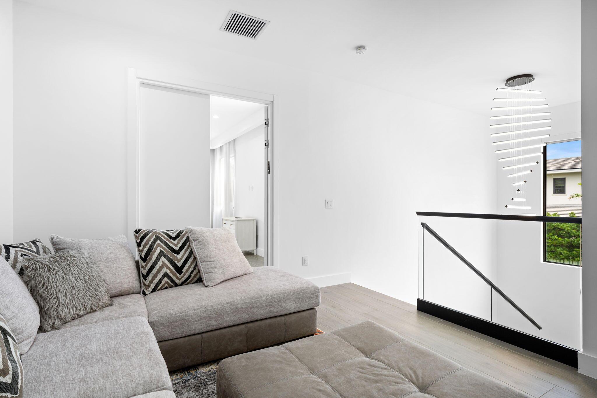 1629 NE 4th Pl Fort Lauderdale, FL 33301