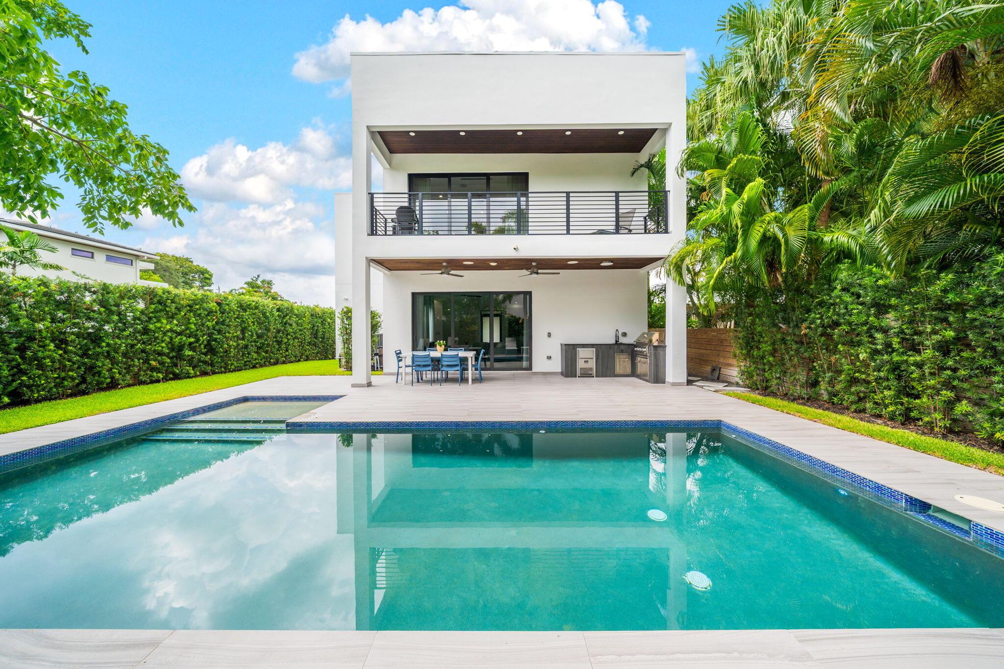 1629 NE 4th Pl Fort Lauderdale, FL 33301