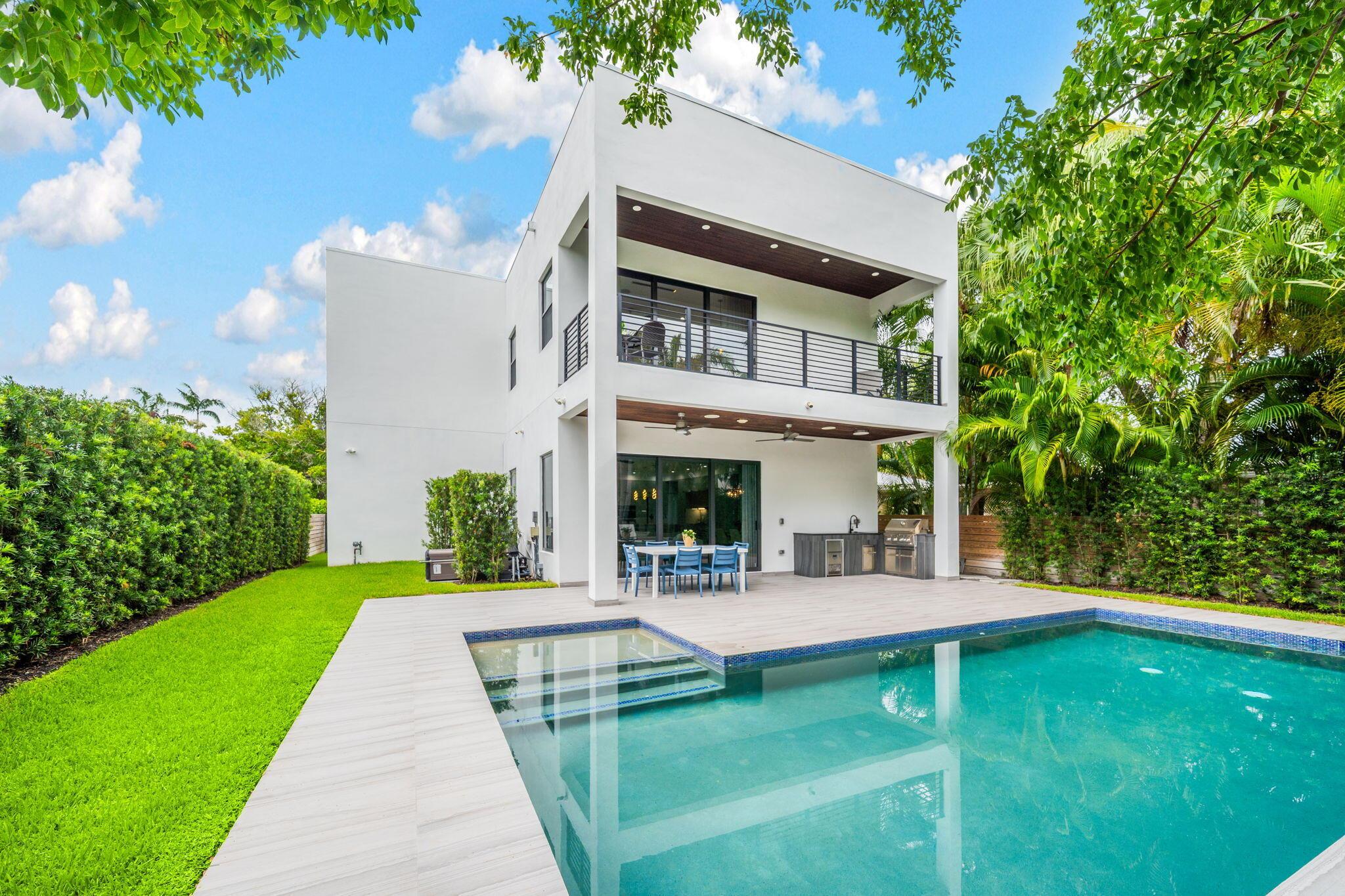 1629 NE 4th Pl Fort Lauderdale, FL 33301