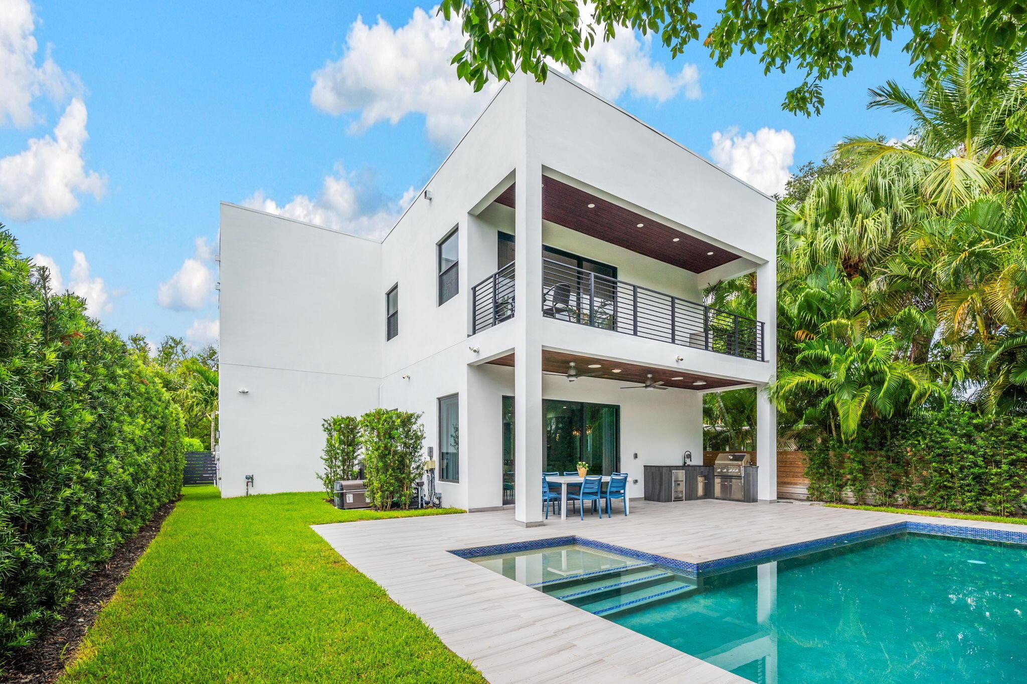 1629 NE 4th Pl Fort Lauderdale, FL 33301