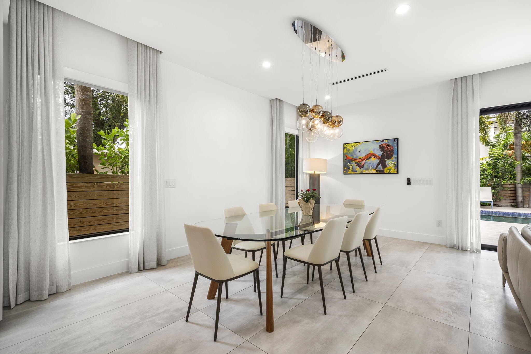 1629 NE 4th Pl Fort Lauderdale, FL 33301