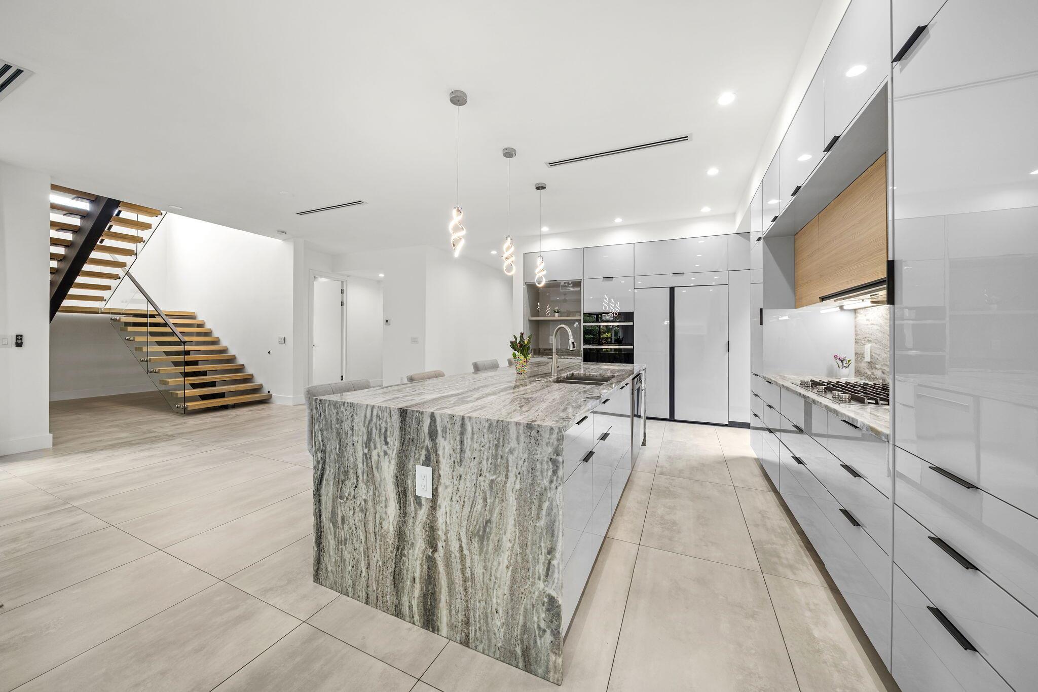 1629 NE 4th Pl Fort Lauderdale, FL 33301