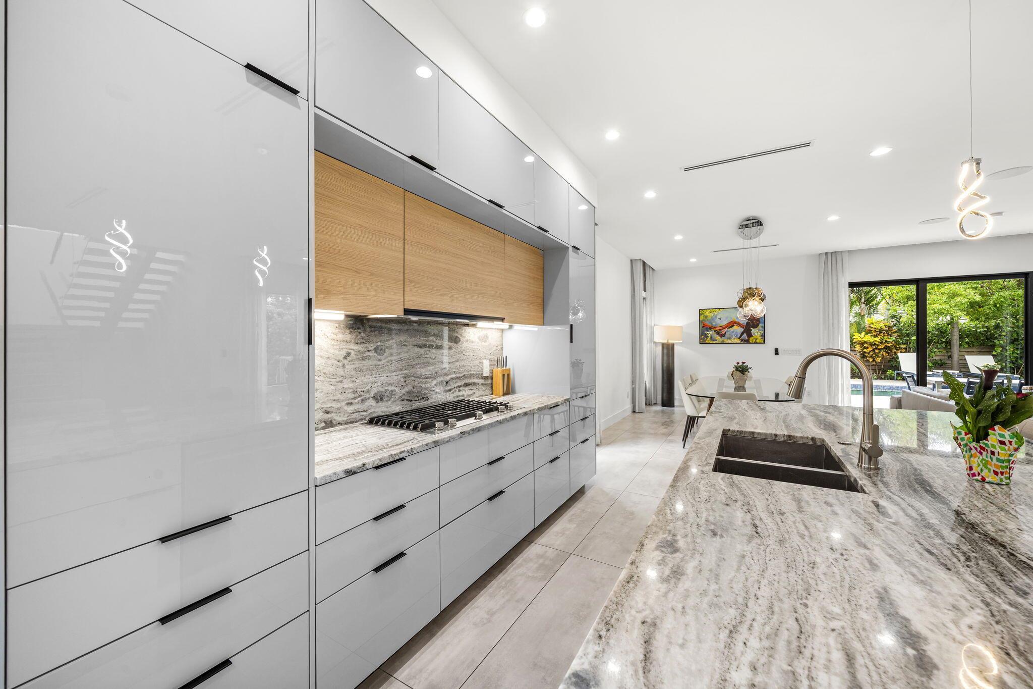 1629 NE 4th Pl Fort Lauderdale, FL 33301