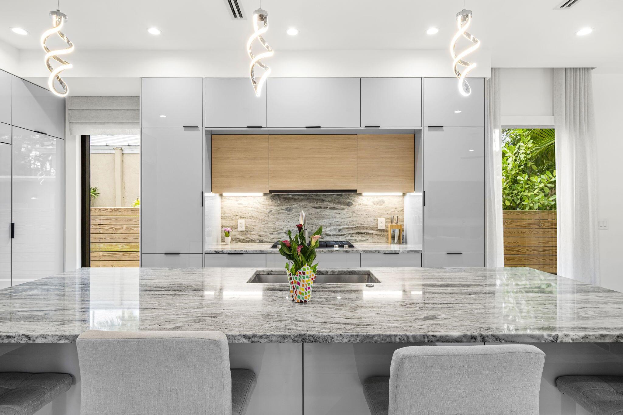 1629 NE 4th Pl Fort Lauderdale, FL 33301