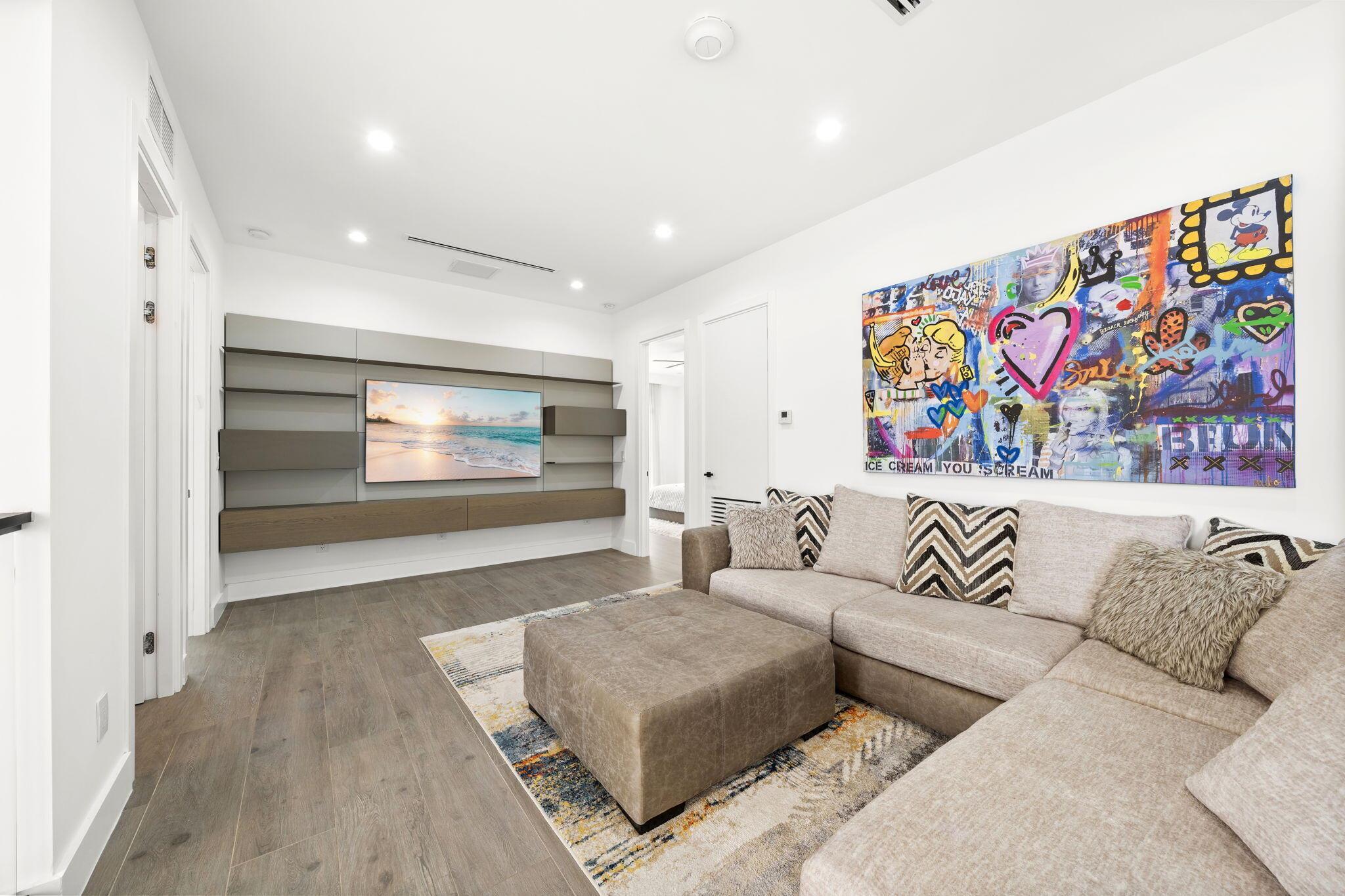 1629 NE 4th Pl Fort Lauderdale, FL 33301