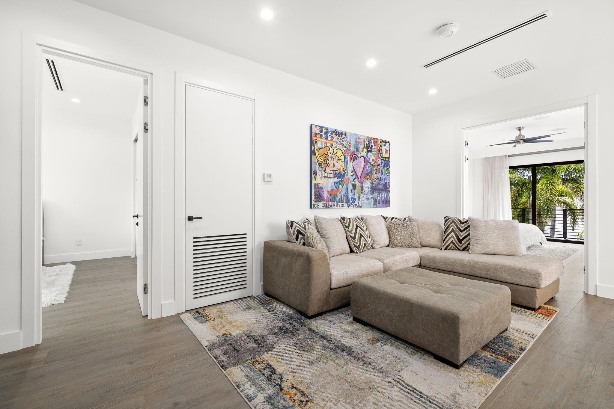 1629 NE 4th Pl Fort Lauderdale, FL 33301