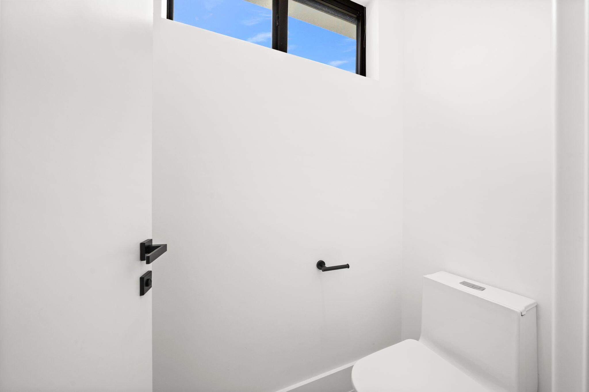 1629 NE 4th Pl Fort Lauderdale, FL 33301