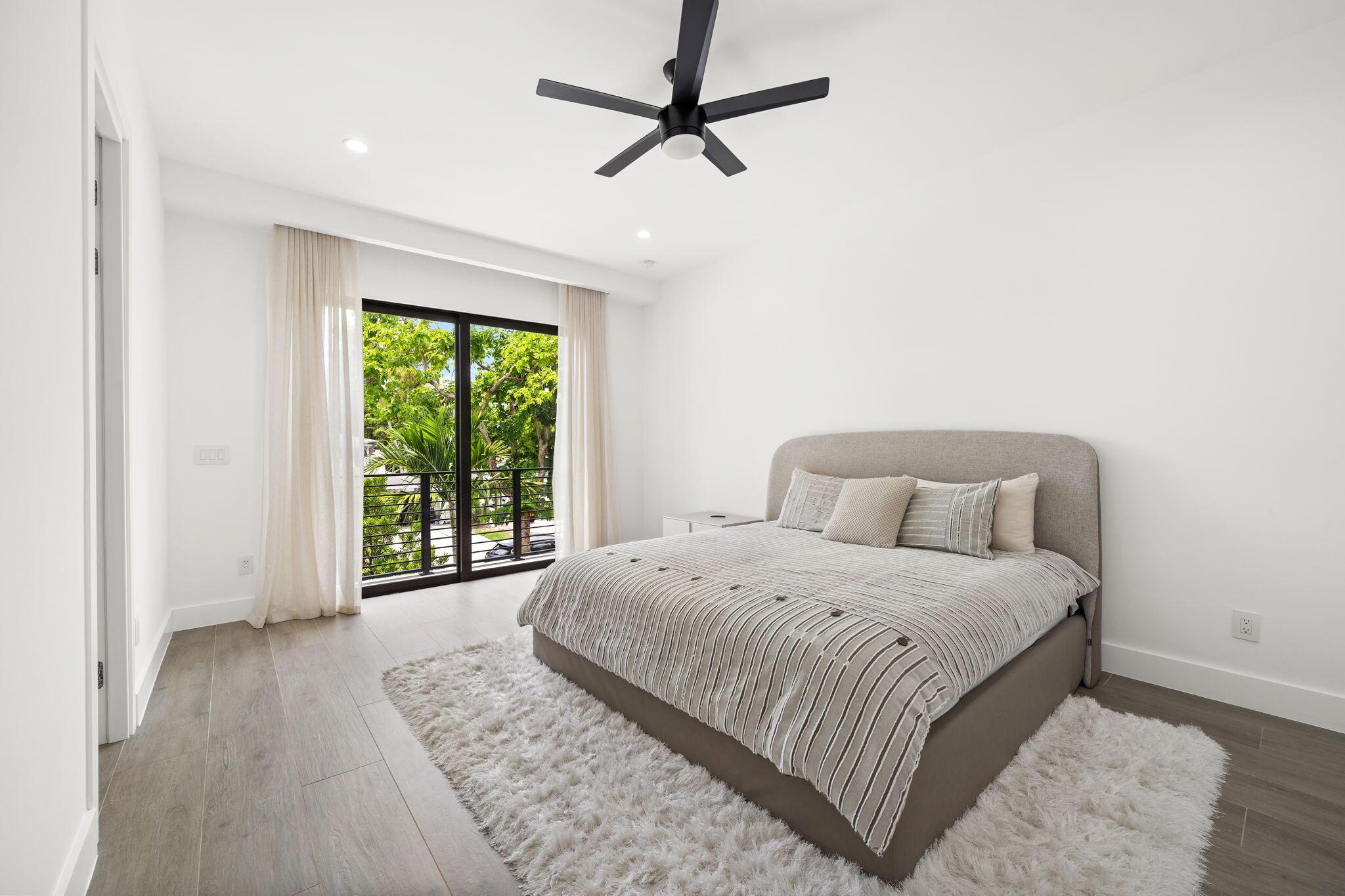 1629 NE 4th Pl Fort Lauderdale, FL 33301