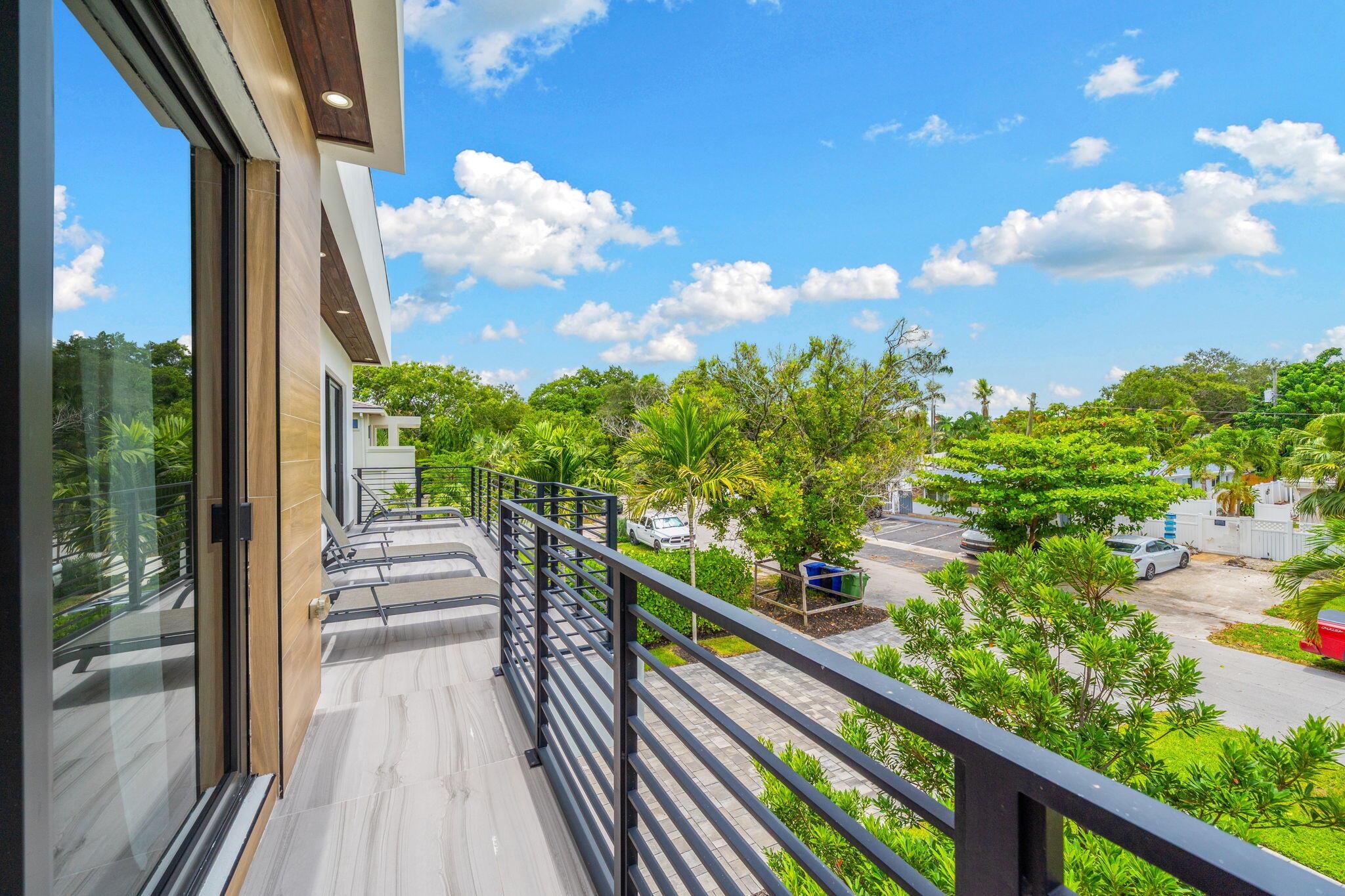 1629 NE 4th Pl Fort Lauderdale, FL 33301