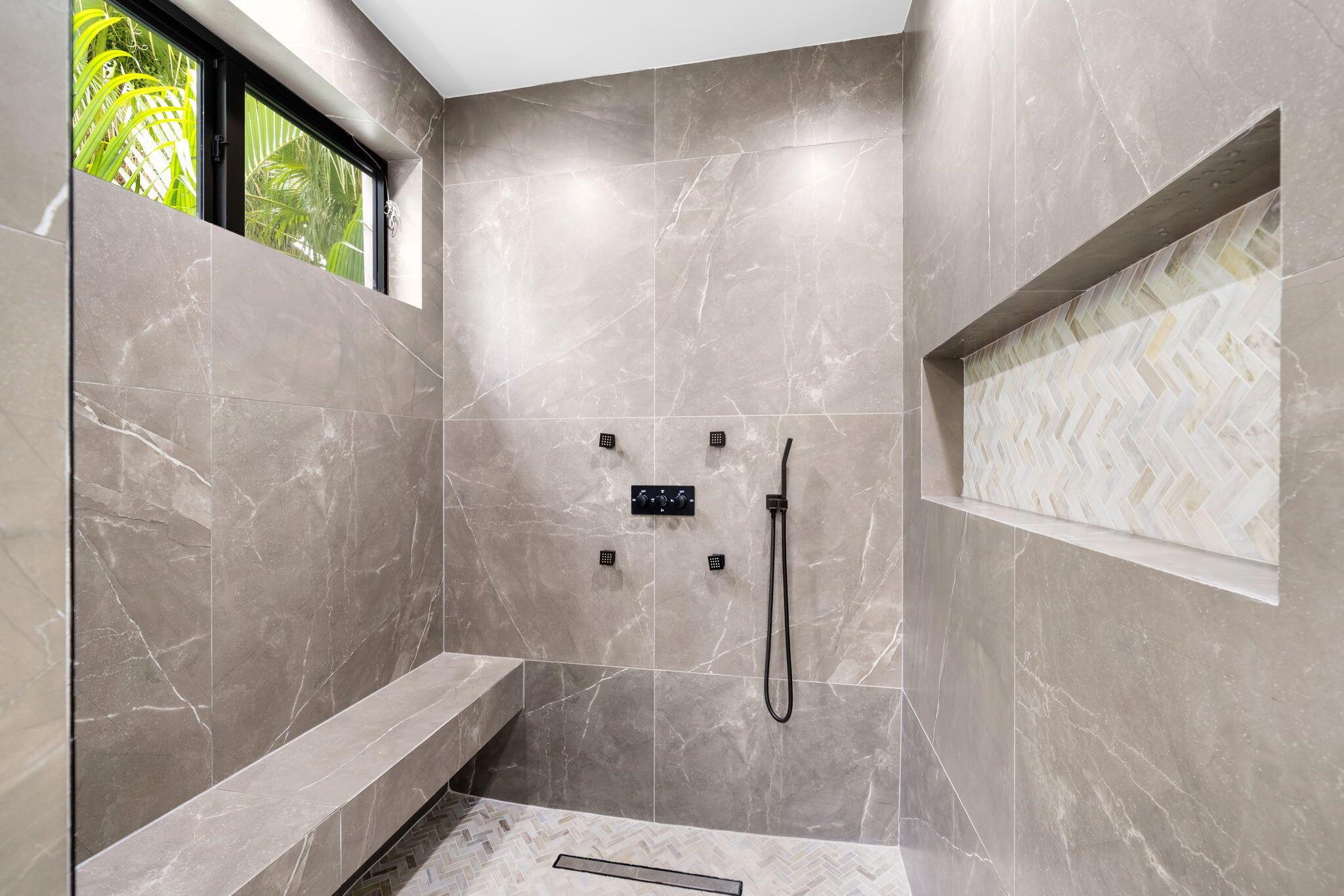 1629 NE 4th Pl Fort Lauderdale, FL 33301