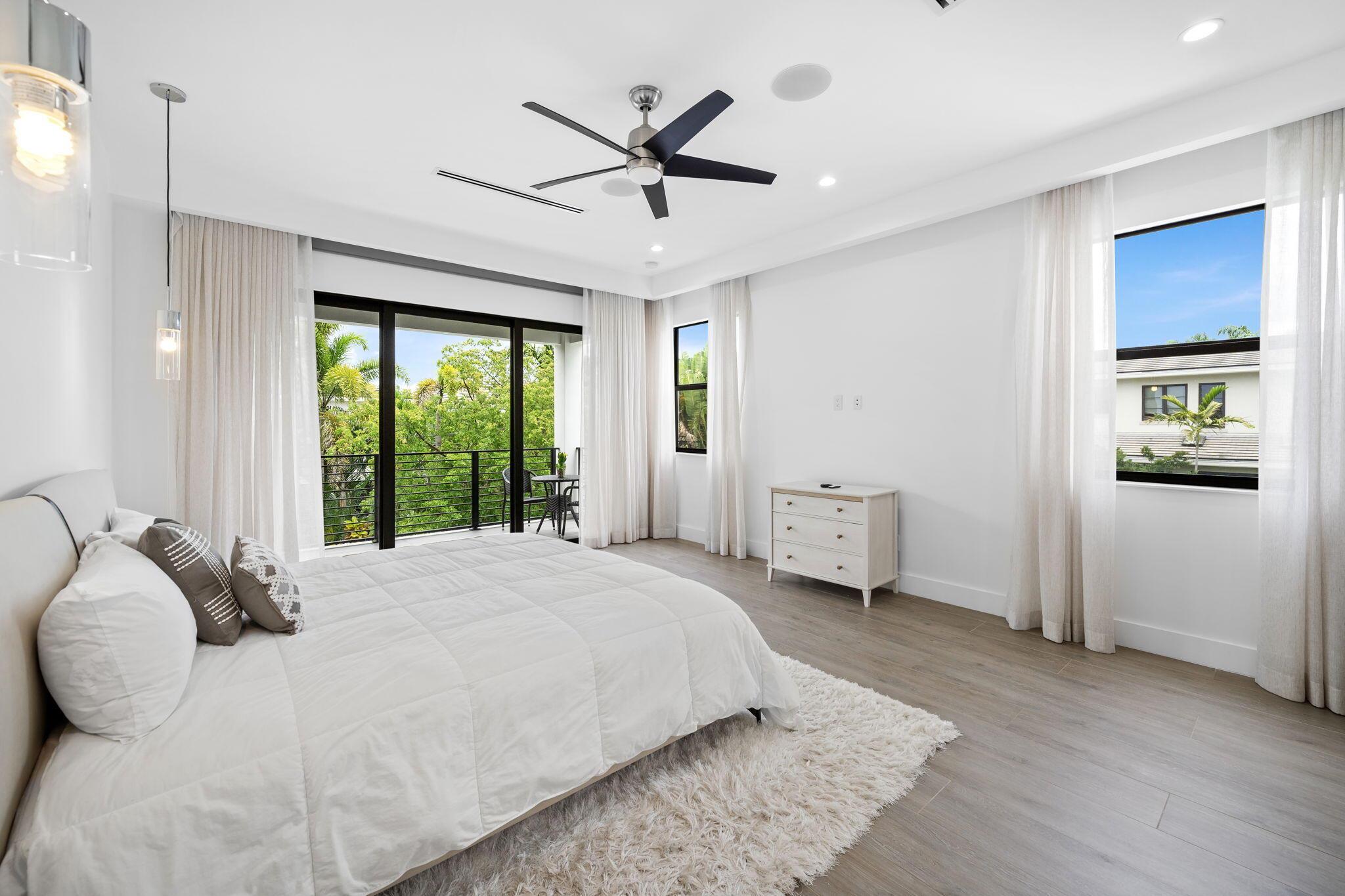 1629 NE 4th Pl Fort Lauderdale, FL 33301