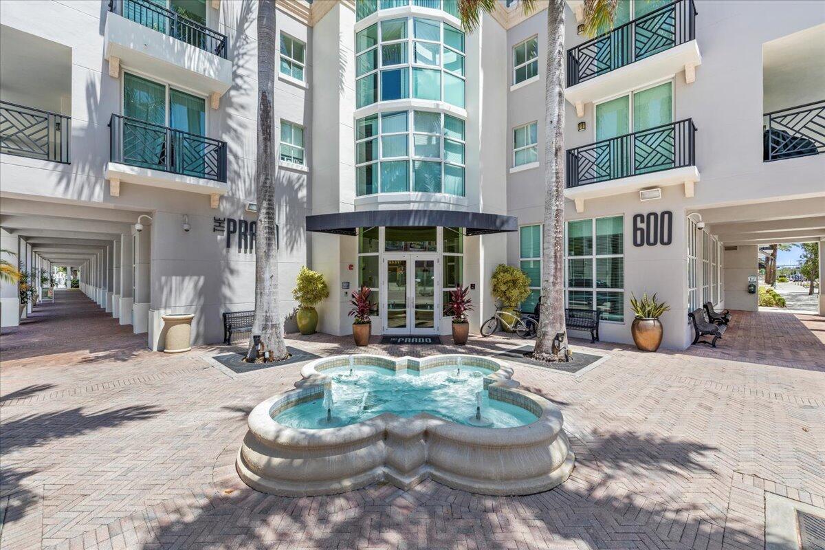 600 S Dixie Hwy #656