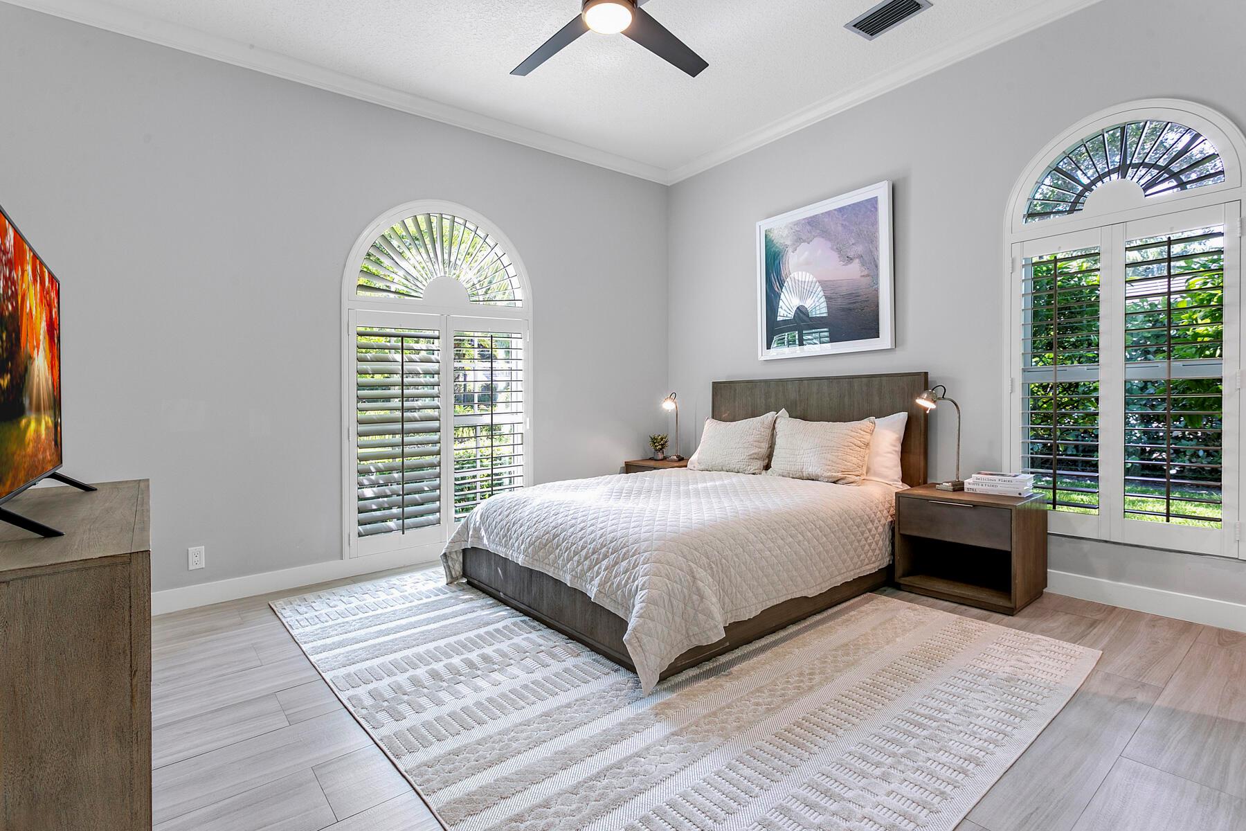 12375 Ridge Rd Rd North Palm Beach, FL 33408