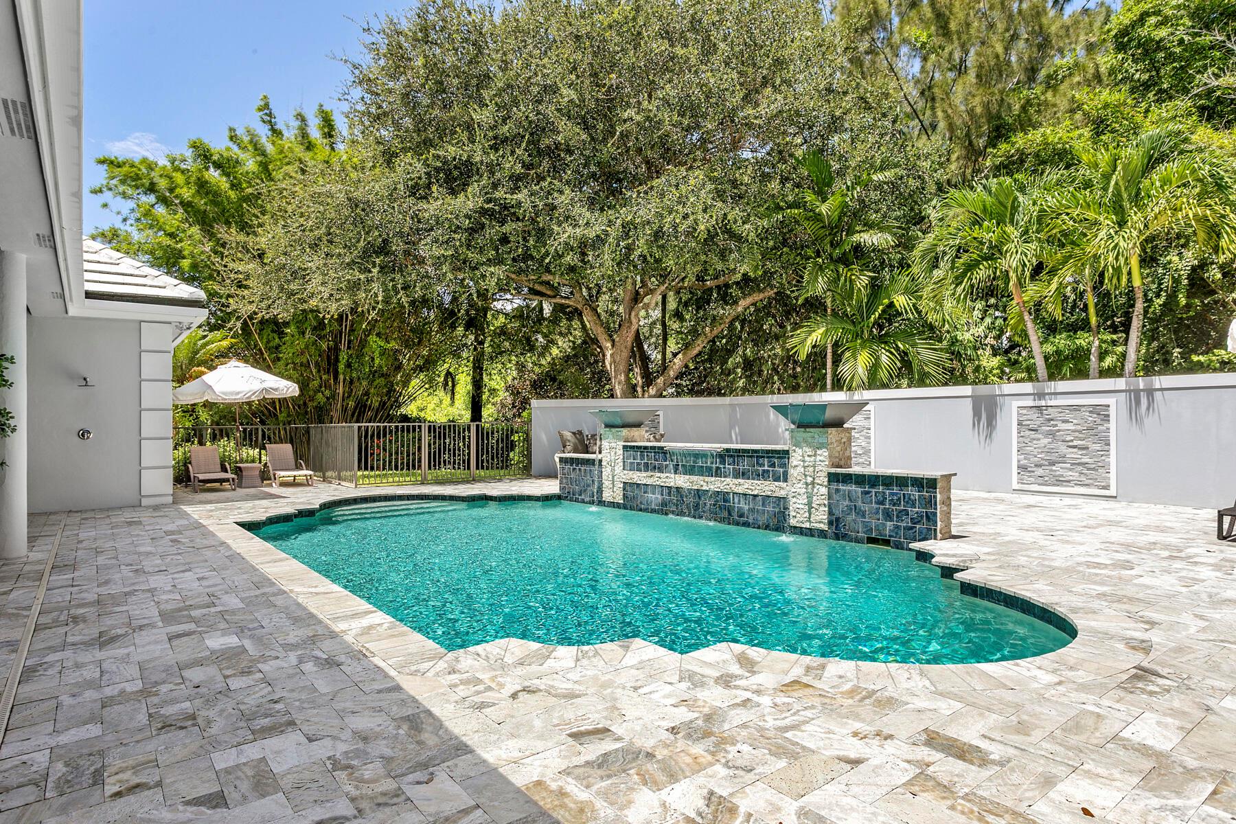 12375 Ridge Rd Rd North Palm Beach, FL 33408