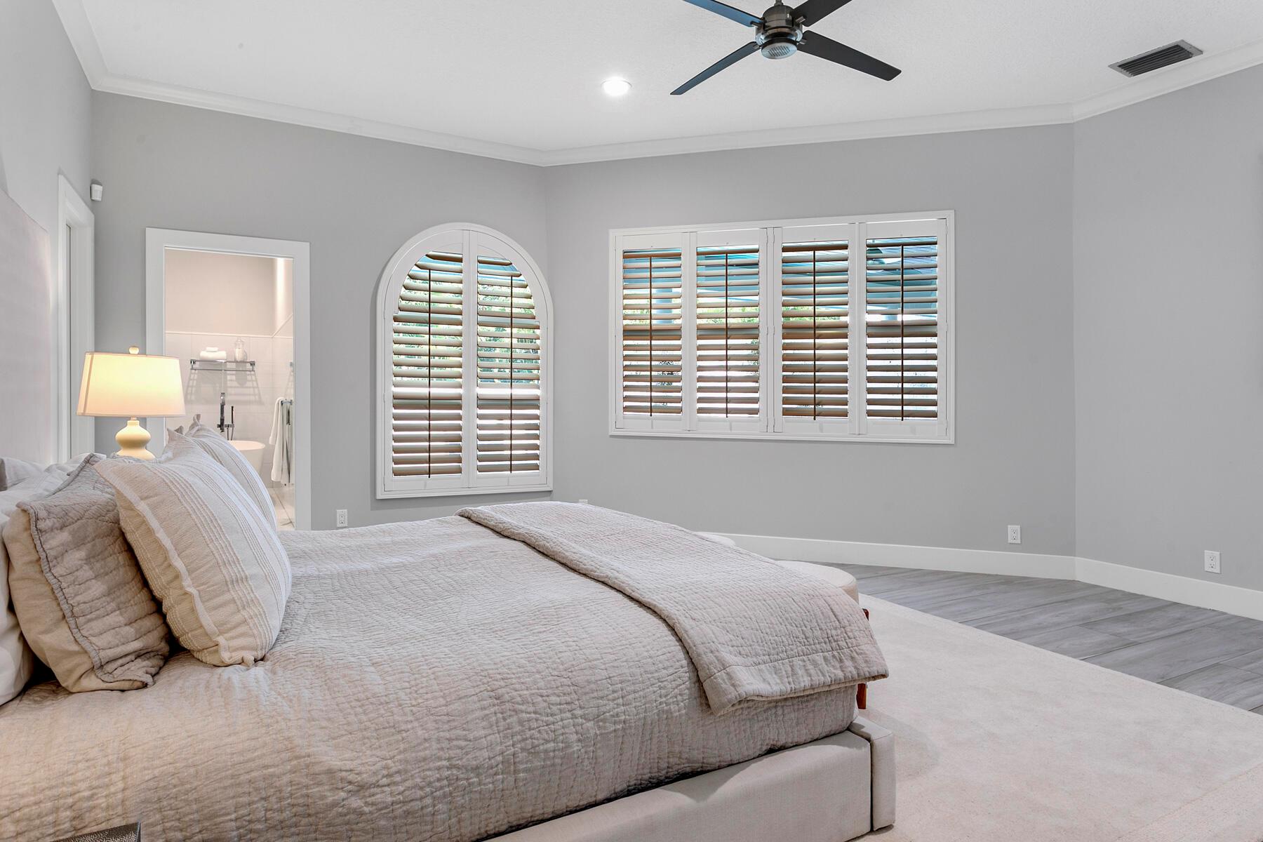 12375 Ridge Rd Rd North Palm Beach, FL 33408