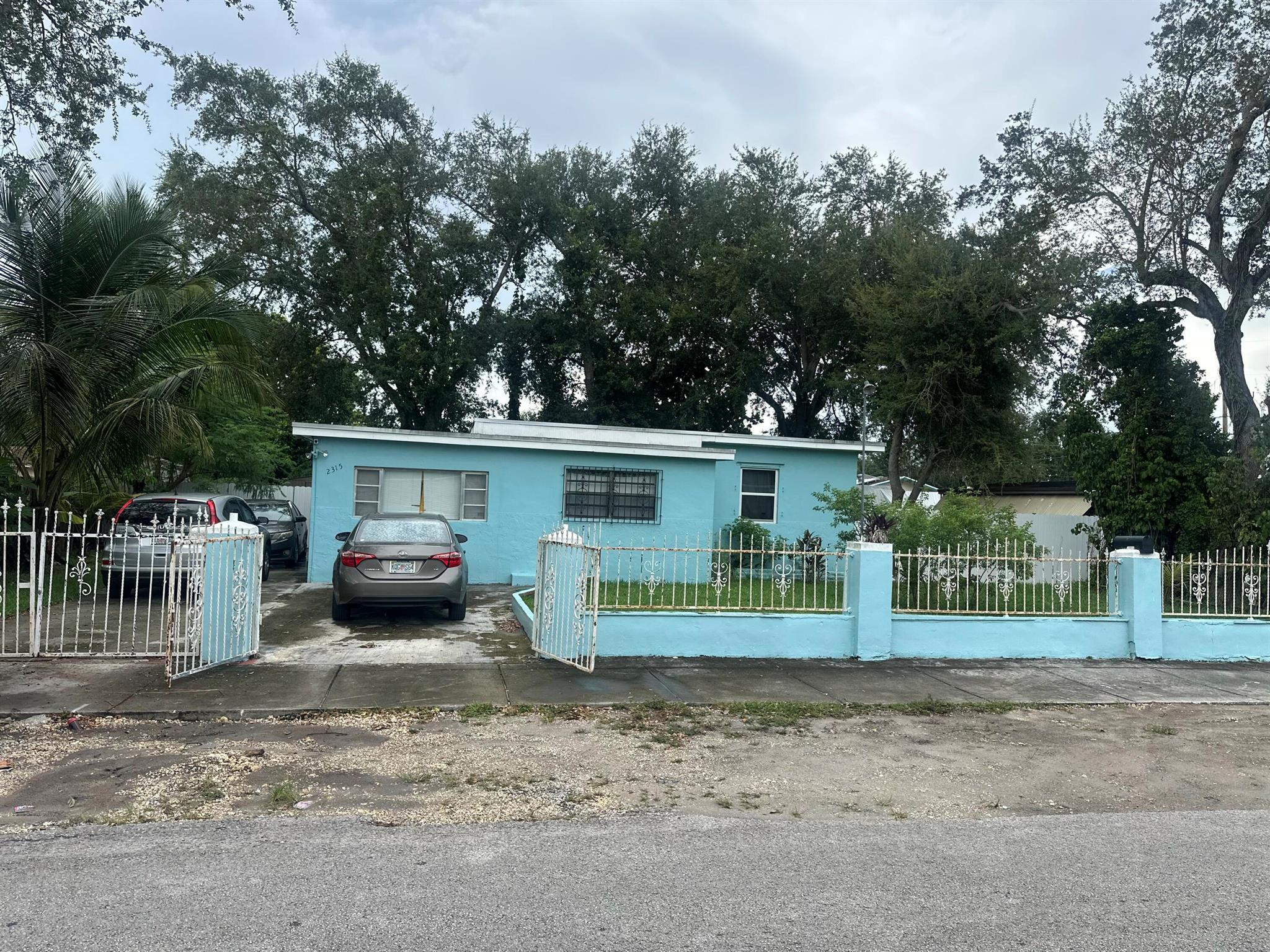 2315 Nw NW 97th St St