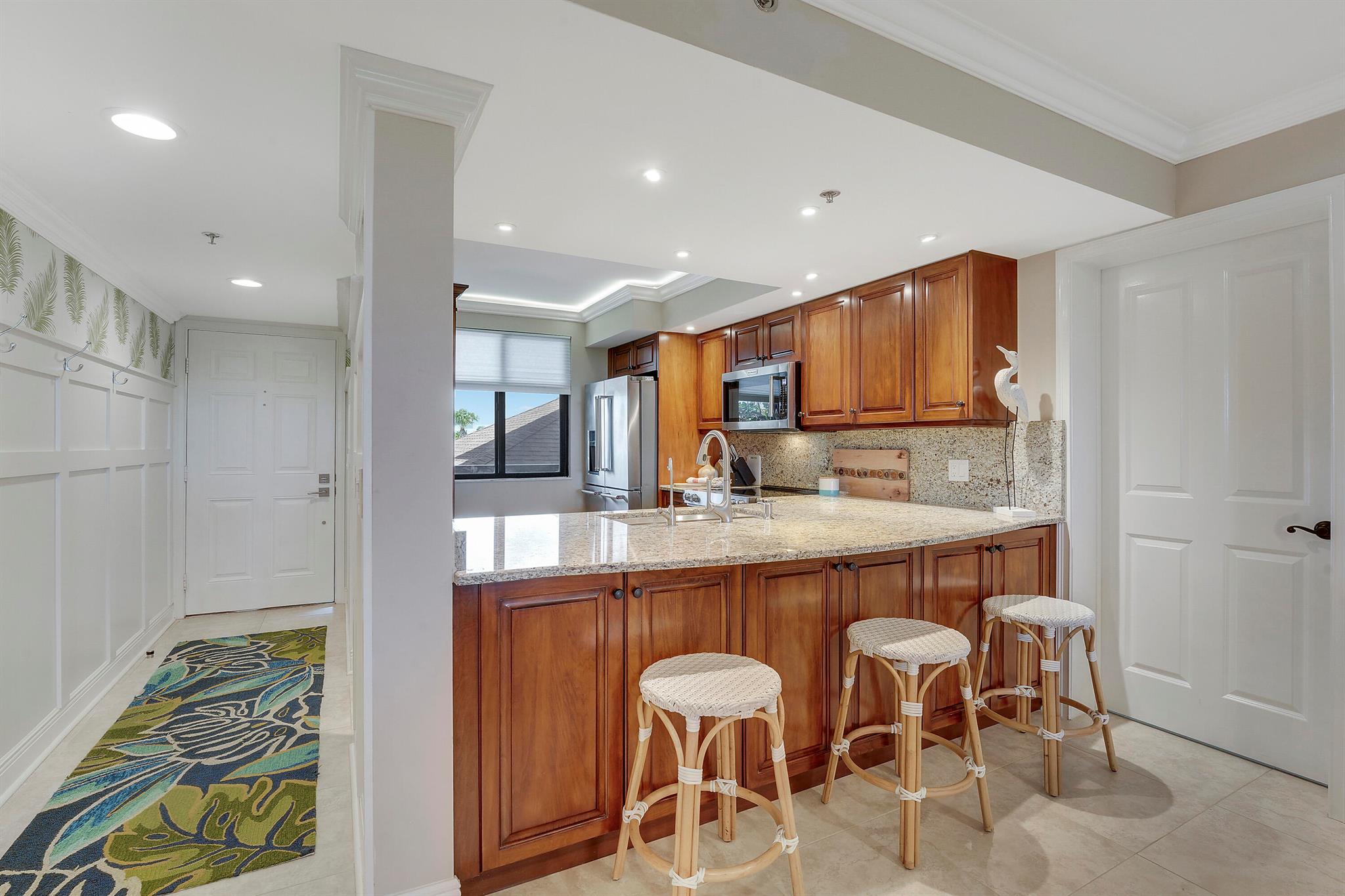 101 S Seas 204th Dr #204 Jupiter, FL 33477