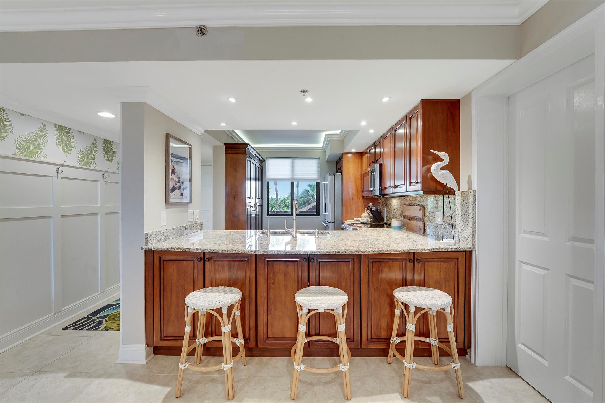 101 S Seas 204th Dr #204 Jupiter, FL 33477